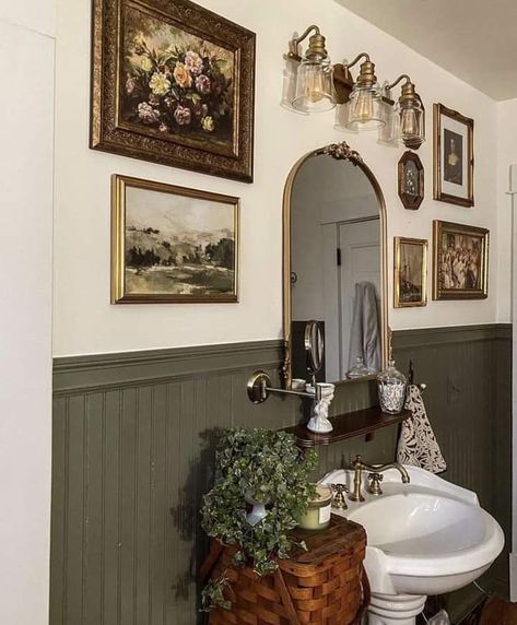 Elegant Bathroom Ideas, Ideas Habitaciones, Casa Vintage, Home Vibes, Stylish Bathroom, Elegant Bathroom, Dream House Interior, Future Home Ideas, Bathroom Inspo