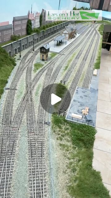 Lionel Trains Layout, Model Trains Ho Scale, Model Train Display, N Scale Train Layout, Ho Train Layouts, Ho Scale Buildings, Ho Scale Train Layout, Ho Model Trains, Model Railway Track Plans