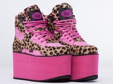 Big Platform Shoes, Buffalo Shoes, Buffalo Boots, Mcbling Fashion, Dr Shoes, Gyaru Fashion, Pink Cheetah, Scene Fashion, Scene Kids