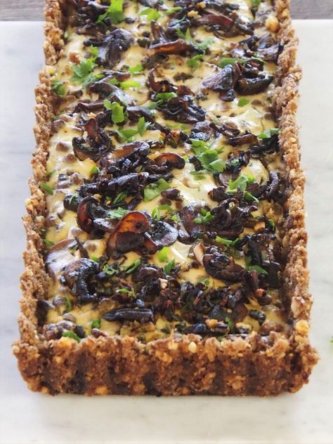 Mushroom Lentil and Walnut Tart | Healthy Home Cafe Walnut Recipes Dinner, Walnut Tart, Veggie Christmas, Mushroom Tart, Walnut Recipes, Veggie Delight, Savory Tart, Vegan Main Dishes, Vegan Eats