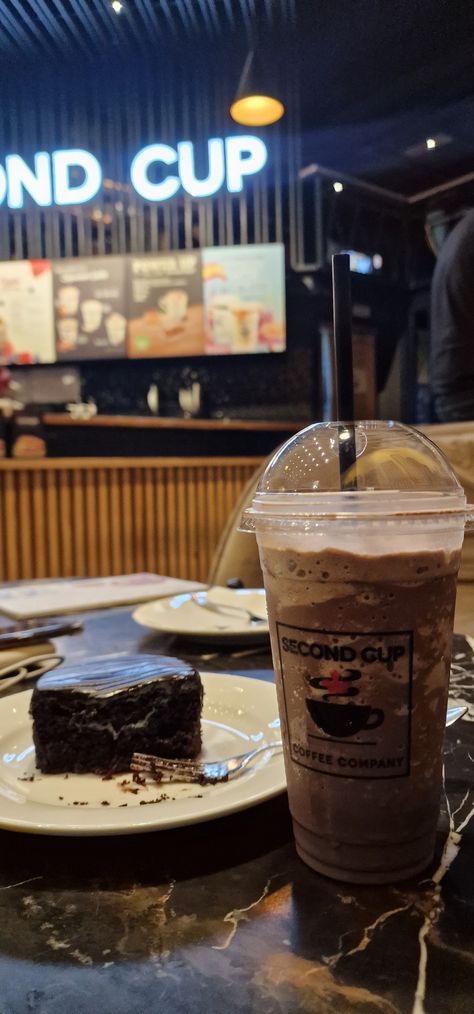 Second Cup Coffee Snapchat, Cofee Story Snap Night, Indore Cafe Snap, Zero Degree Cafe Snapchat, Fake Cafe Snaps, Night Cafe Snap, Night Coffee Snap, Cofee Story Snap, Second Cup Coffee