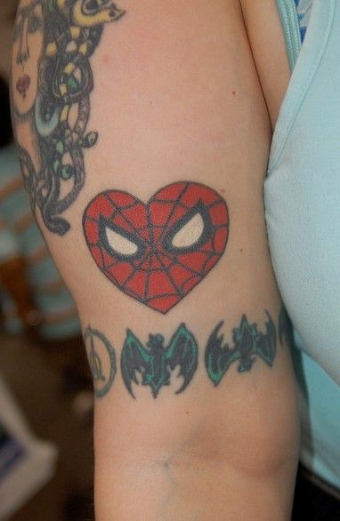 Tattoo On Bicep, Geek Tattoos, Pop Culture Tattoos, Spiderman Tattoo, Culture Tattoos, Bat Tattoo, Marvel Tattoos, Geek Tattoo, Bicep Tattoo