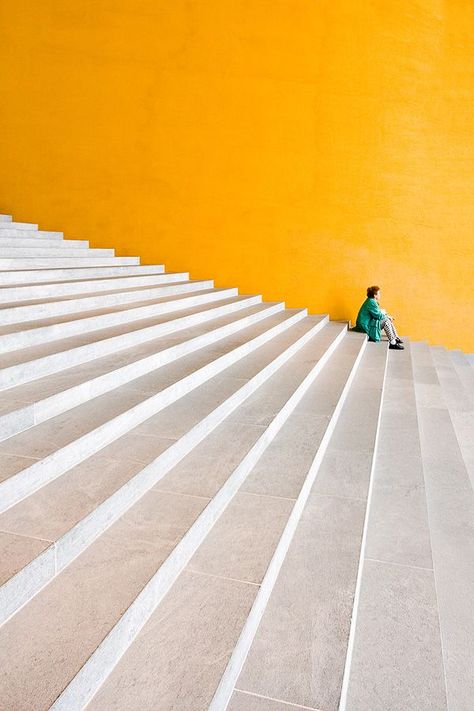 stunning architecture photography Foto Scale, Modern Architecture Photography, High Contrast Photography, Contrast Photography, Line Photography, Stone Steps, Fotografi Urban, Minimal Photography, Concrete Stone