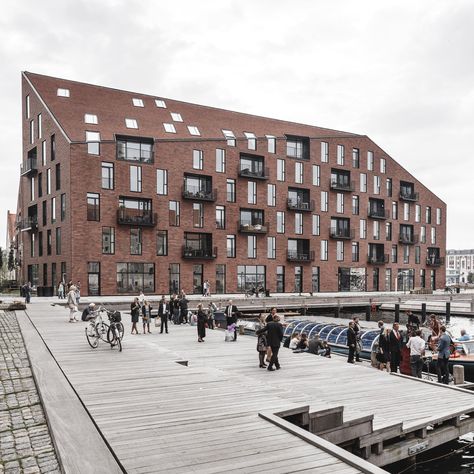 COBE transforms Copenhagen grain silo into apartment block with faceted facades Scandinavian Architecture, Kengo Kuma, Brick Architecture, Apartment Architecture, Brick Facade, Brick Building, Facade Architecture, Residential Building, Residential Architecture