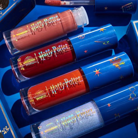 Here's Everything in Colourpop Cosmetics's New "Harry Potter" Makeup Collection — See Photos | Allure Ron Y Hermione, Harry Potter Makeup, Harry Potter Merch, Harry Potter Items, Super Shock, Harry Potter Hermione, Colourpop Cosmetics, Harry Potter Collection, Lip Set