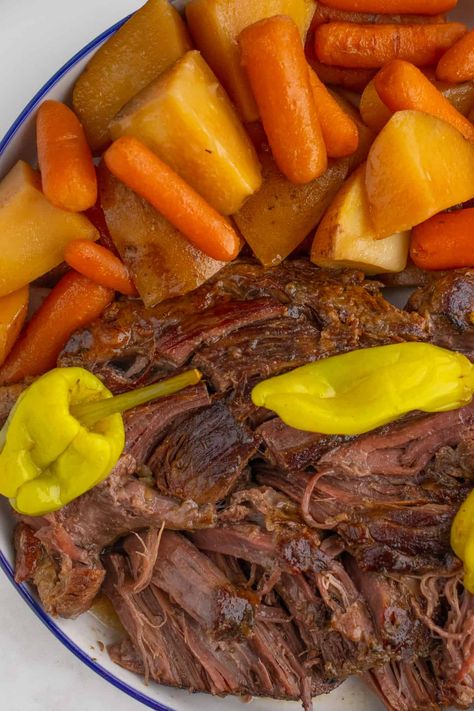 Crock Pot Mississippi Pot Roast with Potatoes and Carrots Slow Cooker Mississippi Roast, Slow Cooker Mississippi Pot Roast, Roast Gravy, Instant Pot Pot Roast, Slow Cooker Pot Roast, Roasted Potatoes And Carrots, Slow Cooker Roast Beef, Mississippi Roast, Beef Dinners