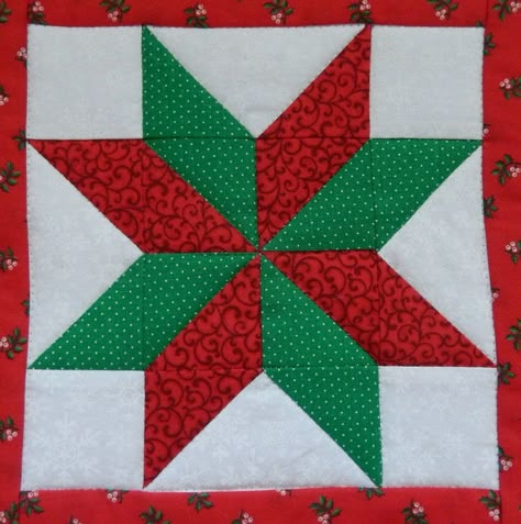 Christmas Quilt Table Runner, Christmas Barn Quilts, Quilting Stars, Quilt Table Runner, Table Runner Ideas, Christmas Quilting Projects, Traditional Quilt Patterns, Christmas Quilt Blocks, Quilt Blocks Easy