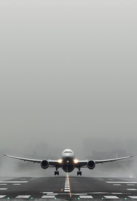 Plane Photography, 787 Dreamliner, Plane Photos, Boeing 787 Dreamliner, Airplane Wallpaper, Pilots Aviation, Airplane Photography, Passenger Aircraft, Current Obsession