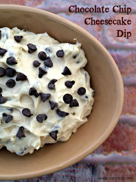 Chocolate Chip Cheesecake Dip is an easy and delicious dessert you can whip up in under 15 minutes! #OREOThinsAreIn @krogerco AD Choc Chip Cheesecake, Chocolate Chip Cheesecake Dip, Easy Chocolate Cheesecake, Chocolate Chip Cookie Dough Dip, Chip Dip Recipes, Chocolate Chip Dip, Cruella Costume, Cheesecake Dip, Chocolate Chip Cheesecake