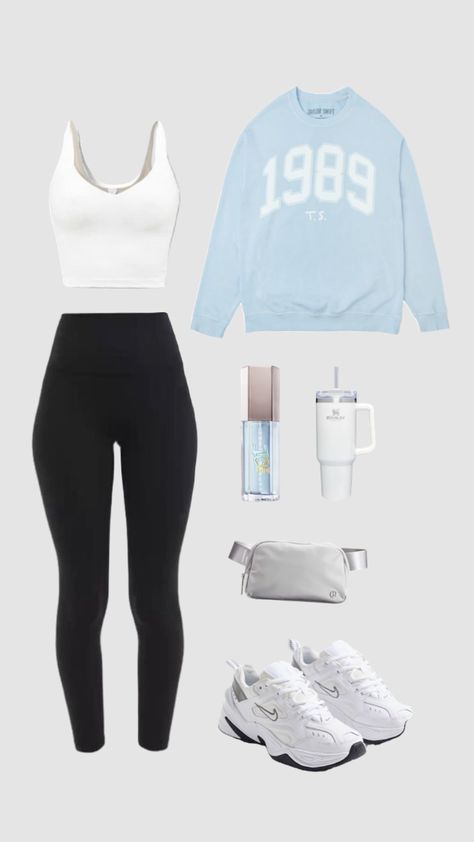 Cute Gym Outfits Aesthetic, Light Blue Top Outfit, Light Blue Leggings Outfit, Blue Leggings Outfit, Blue Top Outfit, 7th Grade Outfits, Outfit Wishlist, Blue Outfits, College Aesthetic