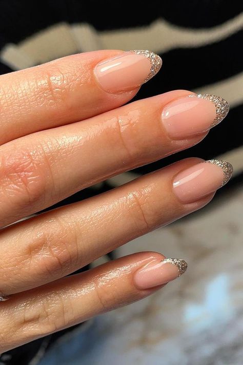 35 Gorgeous Glitter French Tips Nail Ideas French Tips Nail Ideas, Tips Nail Ideas, Sparkle French Manicure, Silver French Manicure, Pink Oval Nails, Nude Nails With Glitter, Glitter French Tips, Glitter French Manicure, New Years Eve Nails