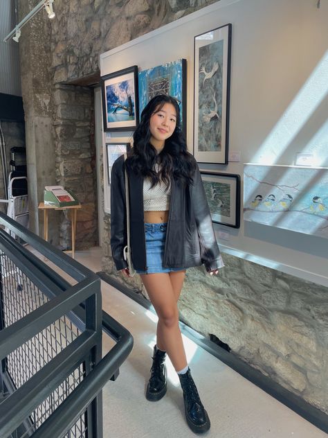 Skirt And Docs Outfit, Jadon Dr Martens Outfit, Skirt And Docs, Docs Outfit, Jadon Dr Martens, Doc Martens Aesthetic, Dr Martens Outfit, Skirt Fits, Doc Martens