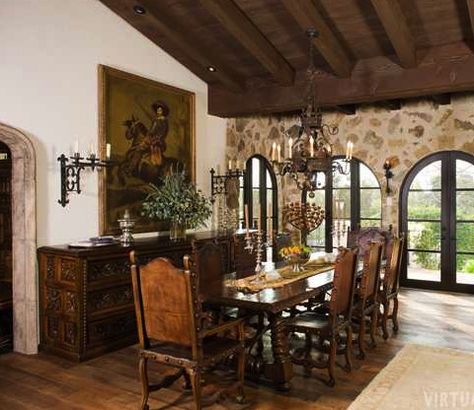 Spanish Dining Italian Villa Interior Design, Italian Villa Interior, Spanish Dining Room, Mediterranean Dining Room, Spanish Style Decor, Villa Interior Design, Santa Fe Home, Spanish Home Decor, Mediterranean Interior Design