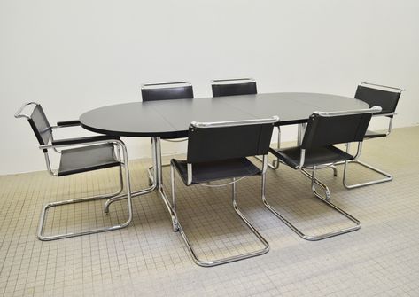 For sale: Bauhaus design dinner set by Thonet with 4xS33 + 2xS34 chairs + dining table Bauhaus Dining Table, Bauhaus Chair, Thonet Chair, Toy Chair, Dinner Room, Bauhaus Design, Chairs Dining, Coat Rack Wall, Dinner Set