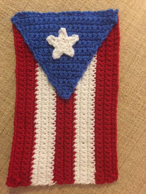 Crochet Puerto Rican flag Crochet Puerto Rico Flag, Crochet Puerto Rican Flag Pattern, Puerto Rico Crochet, Pr Flag, Puerto Rican Flag, Flag Crafts, Flag Embroidery, Tapestry Bag, Crochet Wall Hangings