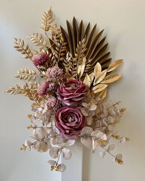 Dry Palm Leaves Decor, Dried Leaves Decor, Dry Flowers Arrangements, Dried Flower Table Arrangements, Gold Flower Arrangements, Gold Floral Arrangements, Dry Flower Arrangements, Dry Arrangements, Flower Fans