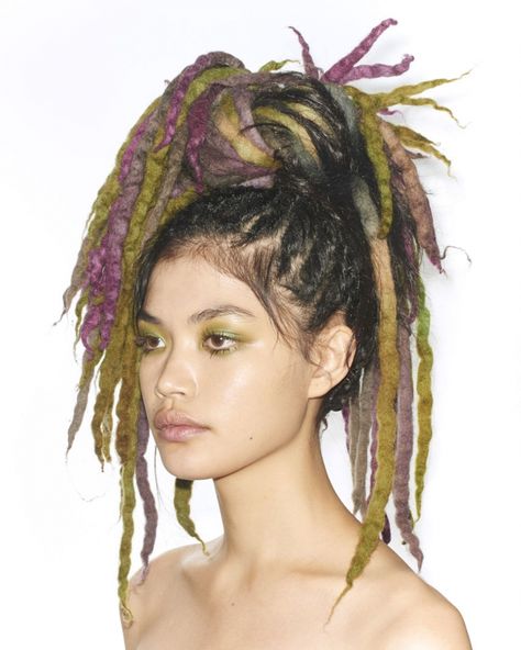 Colorful Dreadlocks, Faux Dreadlocks, Hippie Dreads, Helmet Hair, Wool Dreads, Editorial Hair, Marc Jacobs Beauty, Cultural Appropriation, Hair Art