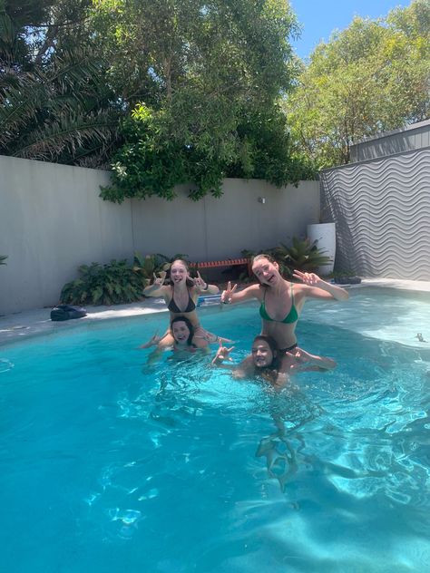 Aussie Christmas Aesthetic, Basic Aussie Room, Basic Aussie Girl Room, Australian Summer Aesthetic, Basic Aussie Girl Summer, Aussie Girl Aesthetic, Pool Day With Friends, Vacation Pictures Friends, Aussie Aesthetic