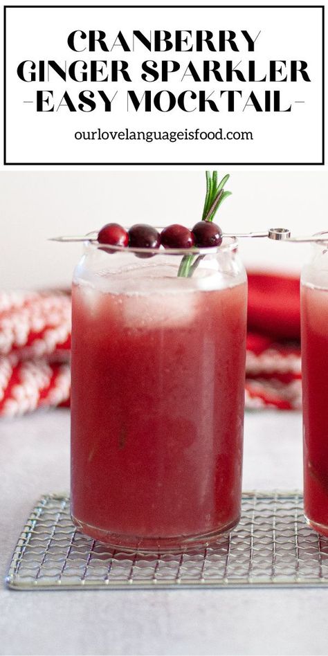 Kombucha Mocktail, Ginger Mocktail, Cranberry Mocktail, Best Kombucha, Christmas Mocktails, Holiday Mocktail, Easy Mocktail Recipes, Mocktail Drinks, Alcohol Free Drinks