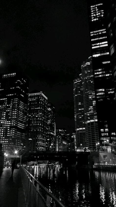 Wallpaper Iphone Dark, Black And White Wallpaper Iphone, Dark Black Wallpaper, Amoled Wallpapers, Dark Landscape, Black Wallpaper Iphone Dark, Black And White City, City At Night, Black And White Picture Wall