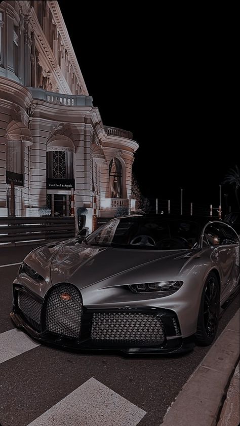 Buggati Chiron Wallpaper Aesthetic, Black Bugatti Aesthetic, Bugatti Chiron Aesthetic, Posh Cars, Super Car Bugatti, Car Luxury, Silver Wallpaper, Bugatti Cars, Bugatti Chiron