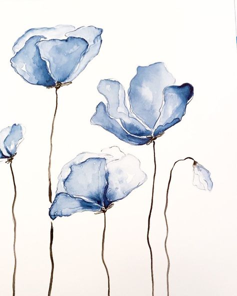 Blue And White Watercolor Painting, Cute Blue Posters, Blue Sketches, Watercolor Art Blue, Blue Poppy Flower, Blue Flower Watercolor, Botanical Art Drawing, Blue Watercolor Art, Blue Watercolor Flowers