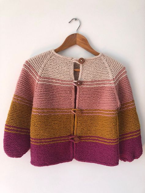 Ravelry: Cprivasb's Testknit Cedarwood Kids Cardigan Kids Sweater Pattern, Toddler Patterns, Knitting For Charity, Baby Sweater Patterns, Kids Cardigans, Cardigan Knitted, Pull Bebe, Baby Sweater Knitting Pattern, Knitted Baby Cardigan