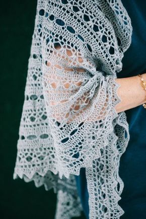 Lacy Shawl, Poncho Au Crochet, Lace Shawl Pattern, Crochet Lace Scarf, Crochet Shawl Free, Crochet Lace Shawl, شال كروشيه, Crochet Shawl Pattern Free, Crochet Triangle