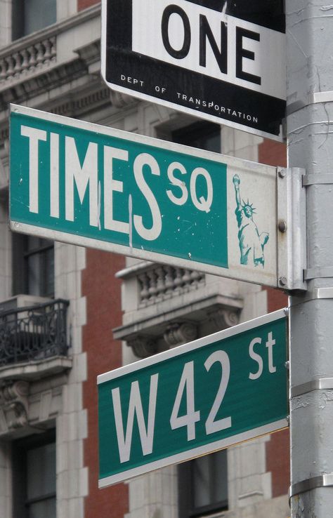 Nyc Street Signs, New York Street Signs, Street Signage, Macaroon Wallpaper, Retro Signage, New York Bar, Paula Scher, Art Final, New York City Aesthetic