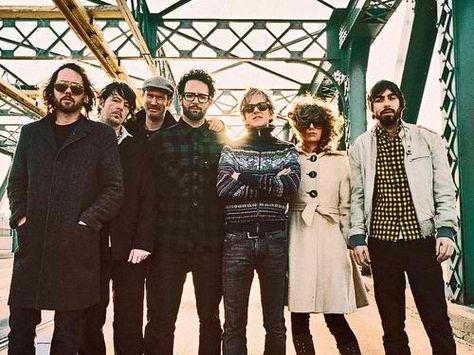 Broken Social Scene Leslie Feist, Emily Haines, Broken Social Scene, New Uses, Latest Albums, Big Band, Chorus, On Stage, Dates