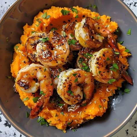 cookefast Sweet Potato Shrimp Bowl, Sweet Potato Cauliflower Mash, Shrimp With Sweet Potato, Shrimp Sweet Potato Recipes, Shrimp And Sweet Potato, Sweet Potato Cauliflower, Honey Shrimp, Spiced Honey, Cauliflower Mash