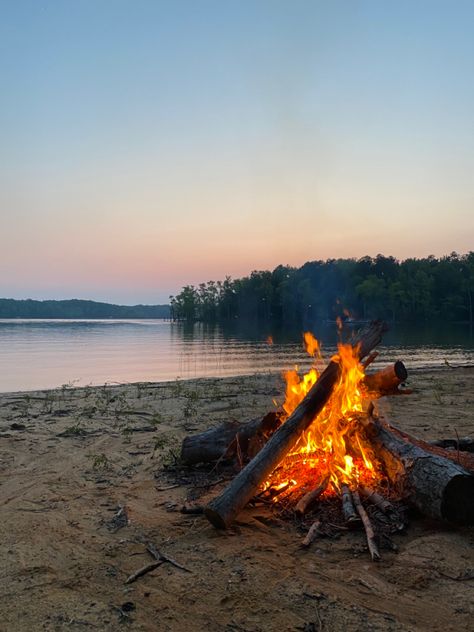 bon fire! Lake Day Aesthetic, Idk Quotes, Bon Fire, Painting References, Emily Henry, Lake Day, Day Aesthetic, Lake Beach, Funny Story