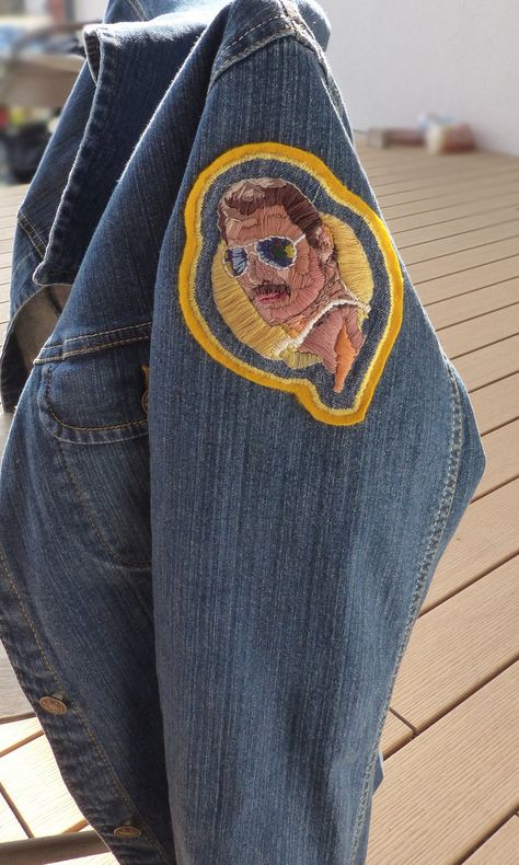 Freddie Mercury Embroidery, Freddy Mercury, Art Embroidery, Fashion Diy, Freddie Mercury, Under Pressure, Diy Custom, My Sister, Diy Fashion