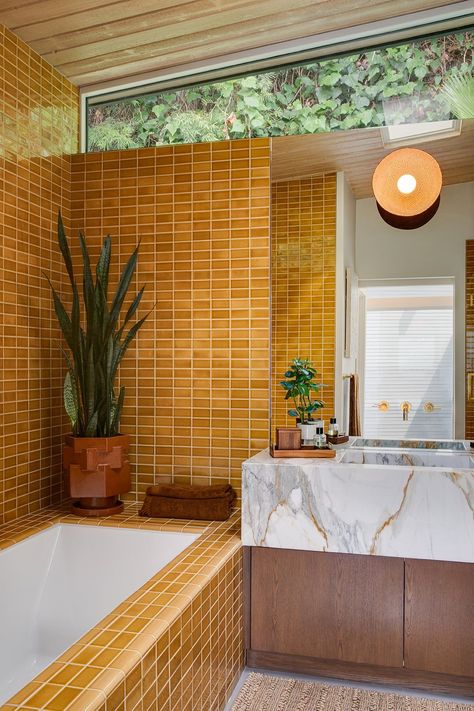 Home Refresh On A Budget, Wood Ceiling In Bathroom, Mustard Yellow Bathroom Ideas, Chartreuse Bathroom, 70s Bathroom Aesthetic, Mustard Yellow Bathroom, 70s Bungalow, Mustard Bathroom, Mustard Bath