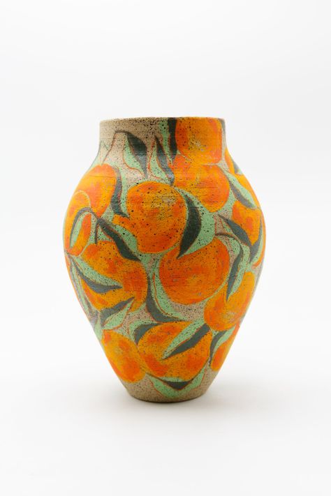 Krystal Quiles x Cloud 9 Clay Vase 006 – cloud 9 clay Decorating Pots, Glaze Paint, Drawing Simple, Deco Retro, Clay Vase, Pottery Crafts, Ceramics Pottery Art, Stoneware Vase, Cloud 9