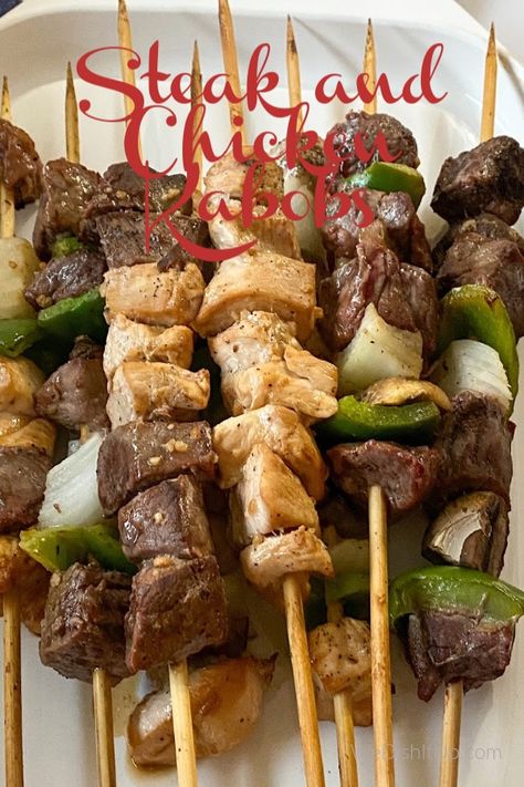 Steak and Chicken Kabobs Oven Shish Kabobs, Steak And Chicken Kabobs, Food Kabobs, Outdoor Grilling Recipes, Beef Shish Kabob, Chicken Shish Kabobs, Cream Puff Dessert, Kabob Marinade, Black Stone Grill