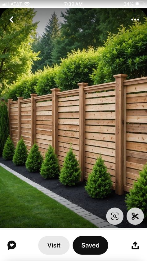 White Wood Fence Backyard, Wood Fence Backyard, White Wood Fence, Modern Wood Fence, Fence Backyard, Backyard Fence, Fence Landscaping, Backyard Fences, Wood Fence