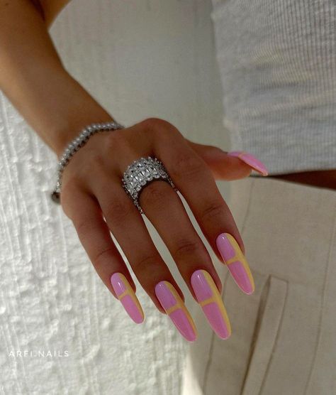 Nail Pictures Ideas, Blonde Weave, Minimalist Nail Art, Long Nail Designs, Nail Pictures, Long Nail, Nail Art Instagram, Oval Nails, Minimalist Nails