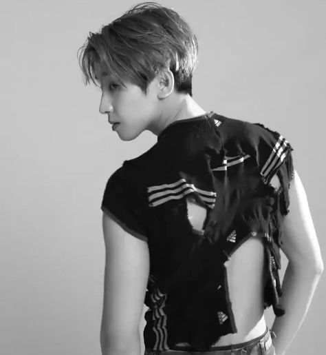 َ on Twitter: "the concept for mingyu and wonwoo for dazed magazine are crazy!!!!!… " Dazed Korea, Choi Hansol, Won Woo, Jeon Wonwoo, Seventeen Going Seventeen, Seventeen Wonwoo, Seventeen Wallpapers, Most Beautiful People, Pledis 17