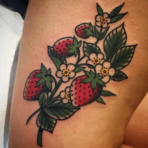 2,571 Likes, 51 Comments - becca genné-bacon (@beccagennebacon) on Instagram: “Fun strawberries for a fun lady. Thanks Hannah! ” Strawberry Tattoo, Fruit Tattoo, Food Tattoos, Traditional Style Tattoo, Body Accessories, Inspiration Tattoos, Plant Tattoo, Traditional Tattoo Art, Classic Tattoo