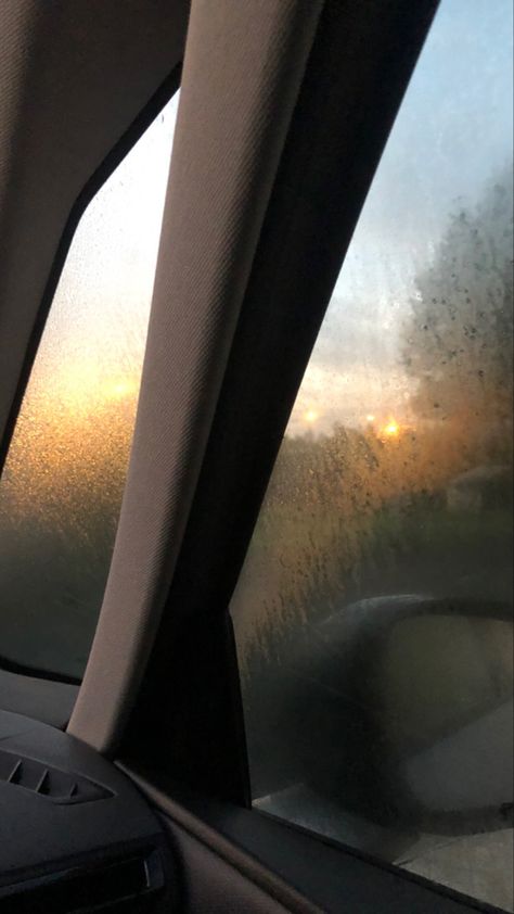 the morning fog in the car makes this photo incredible beautiful I think Morning Fog Car Snap, Streak Ideas, Morning Fog, Snapchat Streak, In The Car, The Morning, Beauty Tips, Snapchat, Beauty Hacks