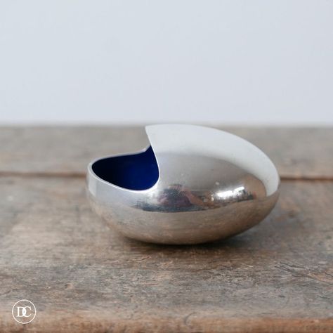 The simplest things, the simplest forms, simple pleasures. What am I ??? #silver #danishsilver #modernistaccessories #gifts #simpleforms #greatdesign #newarrivals Scandinavian Color, Copper Bowl, Vintage Ashtray, Antique Interior, Crystal Bowls, Selling Antiques, Glass Blocks, Vintage Mirror, Simplest Form