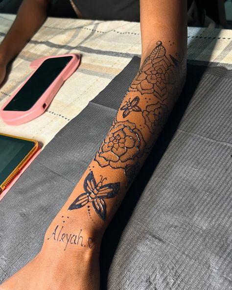 Floral + butterfly half sleeve 🦋 Book me for your henna 😍 . . . If viewing follow ➡️ || @thehennatrap to view more 💖 ALWAYS TAKING NEW CLIENTS 🎀 . . . #fyp #explorepage #henna #hennadesign #hennaart #hennadesigns #hennatattoo #hennalove #hennalove #polkhenna #tampahennaartist #tampahenna❤️‍🔥 #tampahennatattoo #polkhenna #thehennatrap Half Arm Henna Designs, Arm Henna Tattoo, Forearm Henna, Henna Designs Arm, Arm Henna, Taking New Clients, Henna Flowers, Pretty Henna, Henna Inspired Tattoos