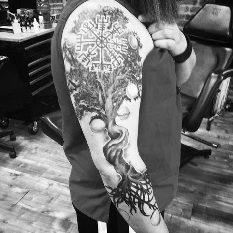 Yggdrasil Tattoo Sleeve, Yggdrasil Tattoo, Fenrir Tattoo, Viking Tattoo Sleeve, Tattoo S, Tattoo Lion, Viking Symbol, Tree Tattoos, Leg Art