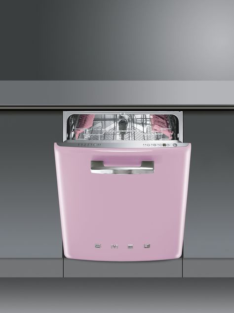 SMEG dishwasher ♥♥♥ YEP! I need this one day! Smeg Kitchen Ideas, Pink Smeg, Smeg Kitchen, Smeg Appliances, Pink Kitchen, Beautiful Kitchens, Dream Kitchen, Kitchen Inspirations, Vintage Kitchen