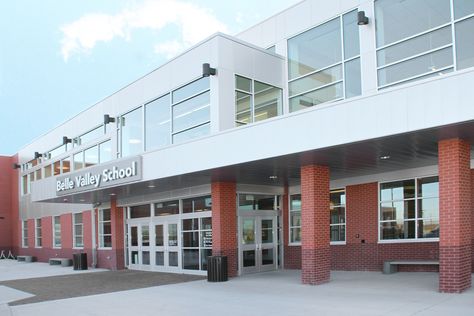 Belle Valley Elementary School, exterior Silver LEED Certified Elementary School Exterior, School Building Plans, School Exterior, School Building Design, School Places, Elementary School Classroom, School Interior, Architectural House Plans, School Building