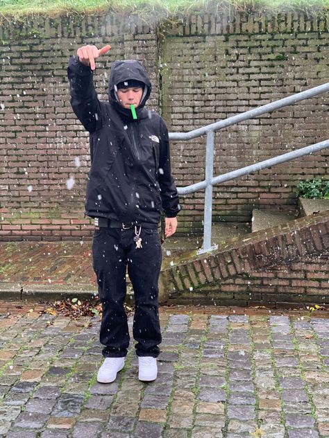 London Roadman Style, Arcteryx Jacket Outfit, Tnf Jacket Outfit, Rain Jacket Outfit Men, Scally Lads, Streetwear Outfit Men, Tnf Jacket, Arcteryx Jacket, Streetwear Photoshoot