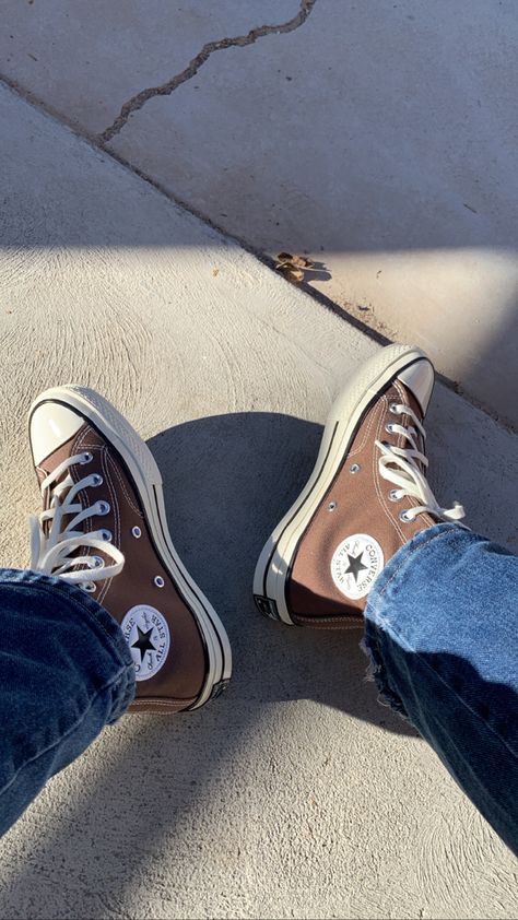 brown chuck 70s Chuck Taylors 70s, Brown Outfit Aesthetic, Converse Chuck Taylor 70s, Chuck 70 Converse, Chuck Taylor 70s, Converse 70s, Chuck 70s, Chuck Taylor 70, Summery Outfits