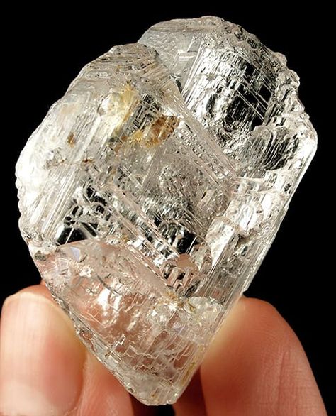 Phenakite Crystal: Metaphysical Healing Properties Phenacite Crystal Meaning, Crystal Methampethamine, Proustite Crystal, Phenakite Crystal, Apophyllite Crystals, Etheric Body, Higher State Of Consciousness, States Of Consciousness, Crystal Properties