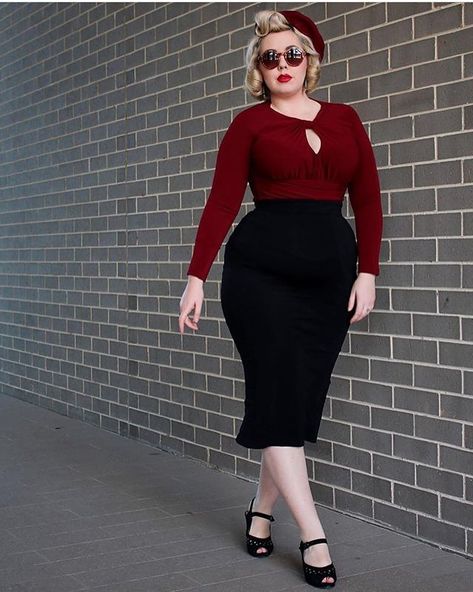 Fall #stylegoals 😍😍 - repost from @curvecreation Rockabilly Fashion Plus Size, Plus Size Rockabilly, Goth Outfit Ideas, Fashion Outfits Plus Size, 50s Outfits, Why Bother, Pin Up Outfits, Winter Outfit Inspiration, Rockabilly Fashion